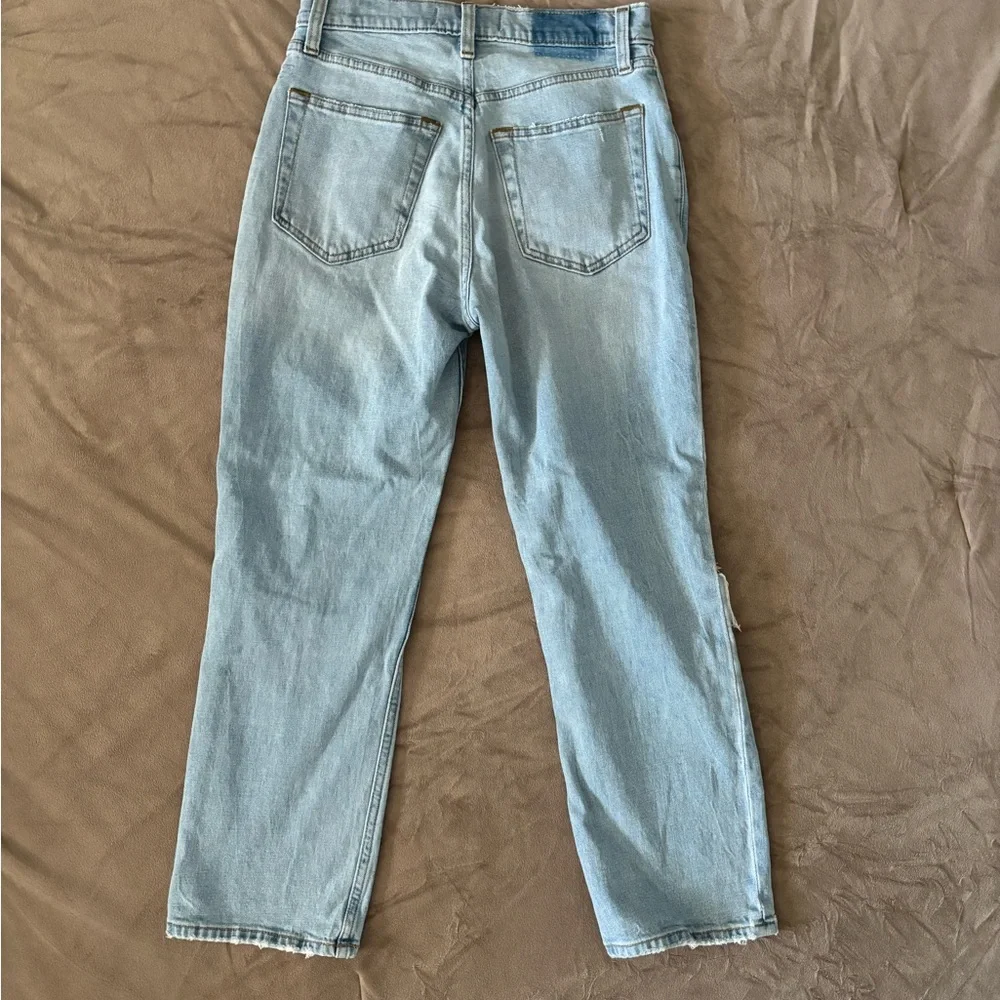 Abercrombie & Fitch Light Blue Ankle Straight High Rise Jeans - Size 2